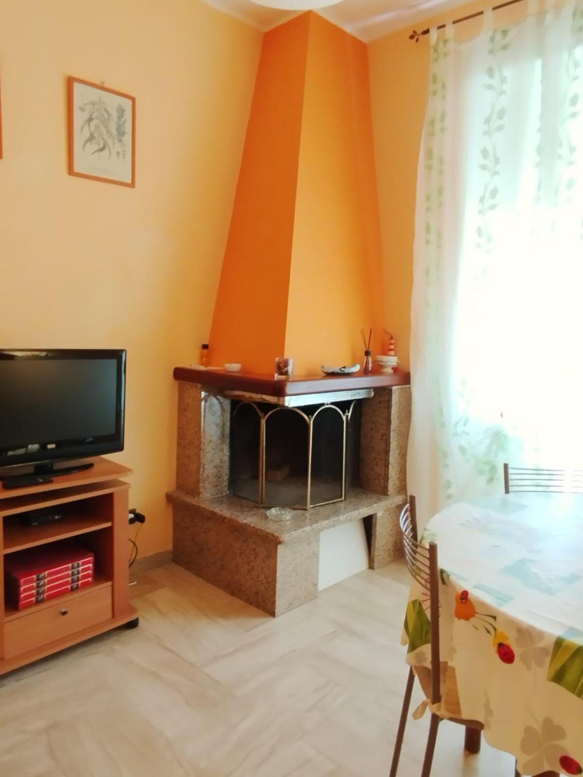 דירות Tolfa Casa Di Anna מראה חיצוני תמונה